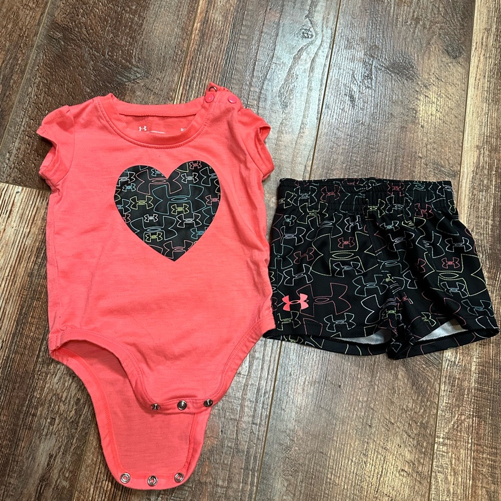 Under armour short set size 3-6 month